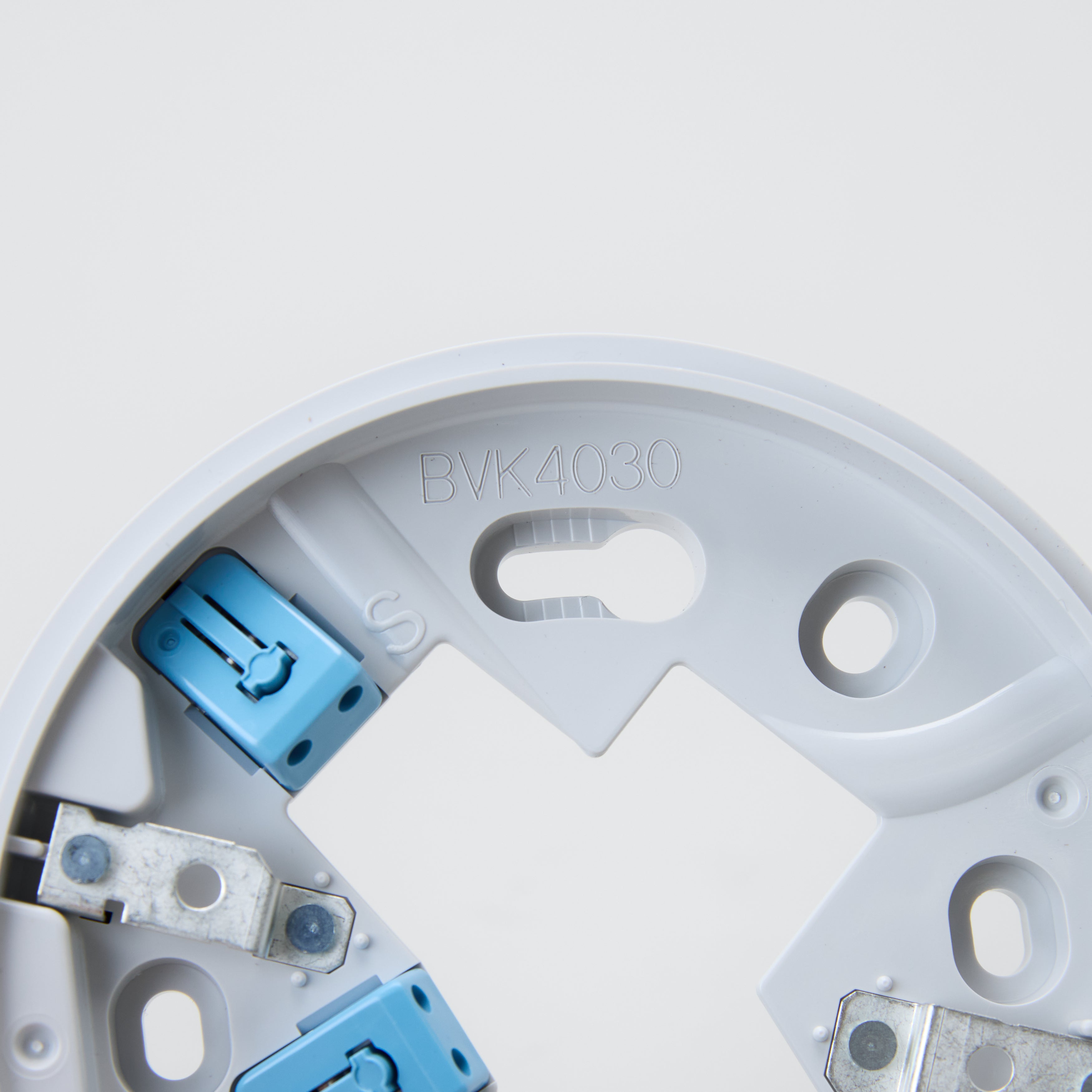 3線式感知器用ベース BVK4030