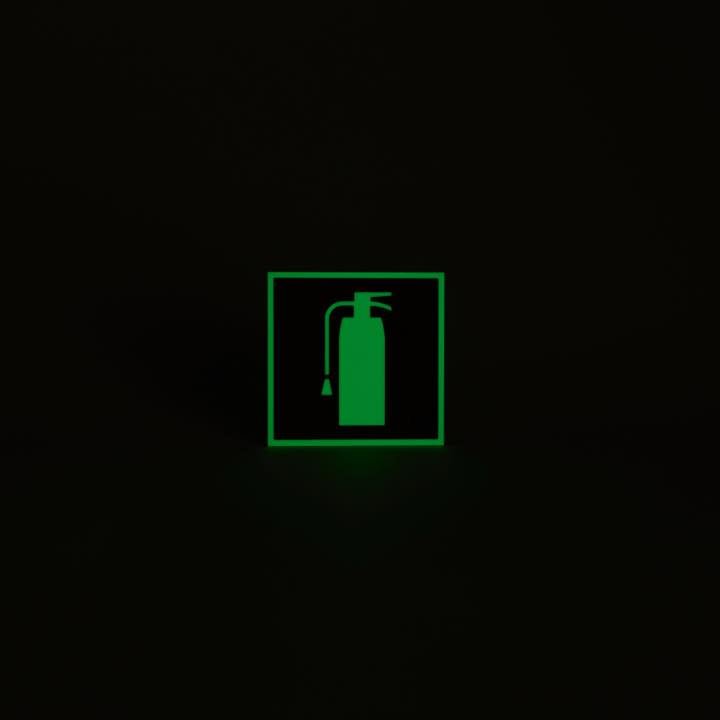 図記号入り消火器蓄光標識 推-14 - THE PROSUS SHOP