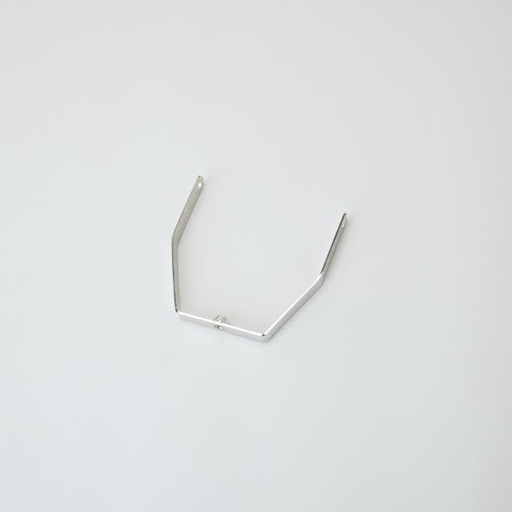 HK-3用本体支持金具 H-028