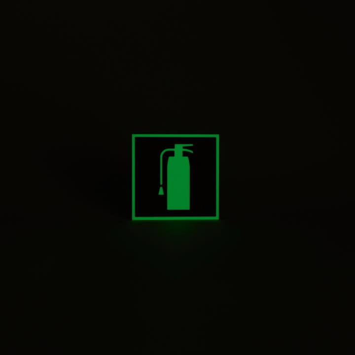 図記号入り消火器蓄光標識 推-14